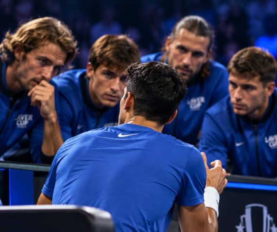 La Laver Cup y la Arquitectura Interna del tenista: ¿quién sostiene al jugador cuando desaparece el equipo?